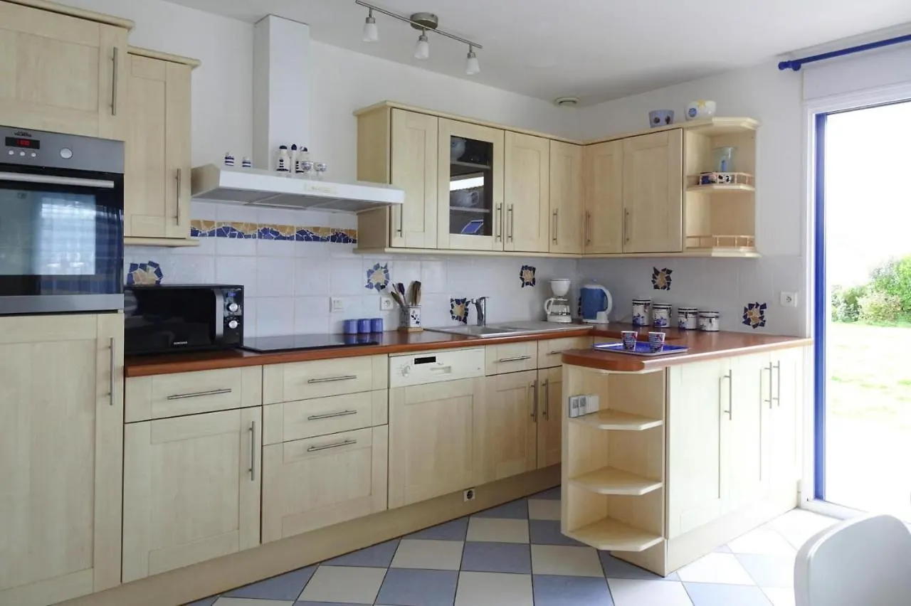 Cottage, Guilvinec 0*,